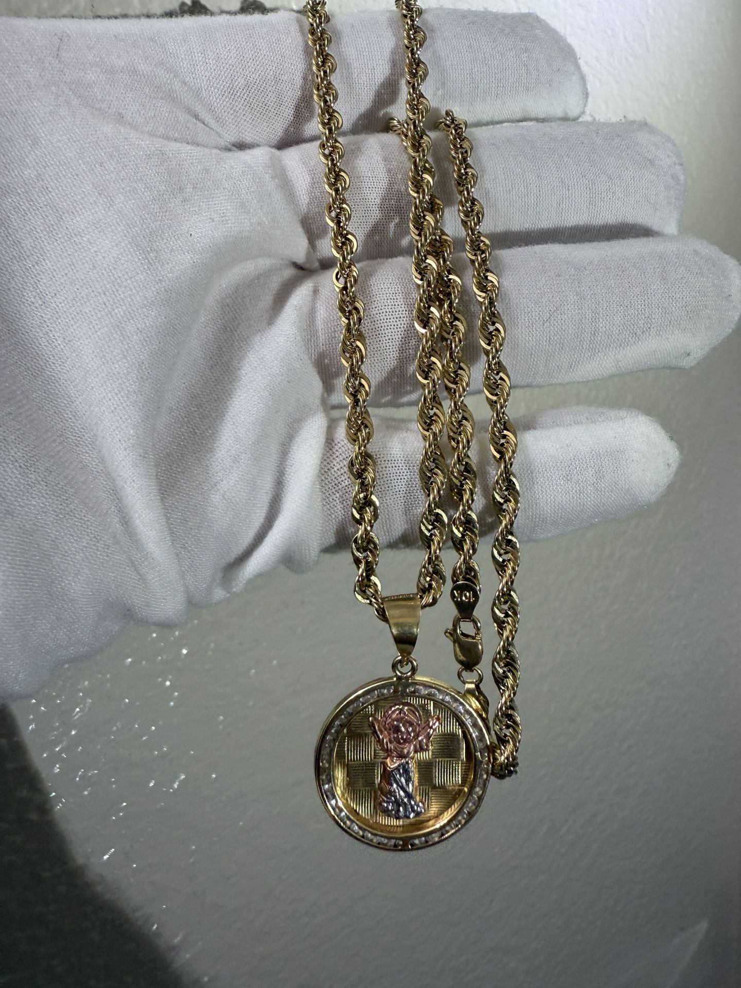 20 inch 4mm - 10k Yellow Gold Rope Chain & Baby Jesus Pendant Combo