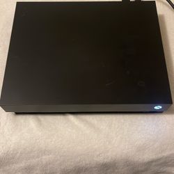 Xbox One X 1TB + Controller & Cables 
