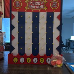 NEW Wooden Toss Board Game