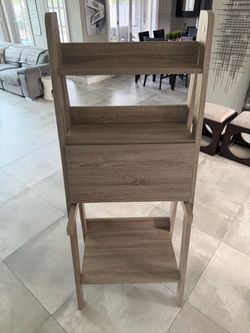 Ladder Shelf Bookcase with Drawer