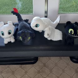 How to train your dragon stuff toy/toothless