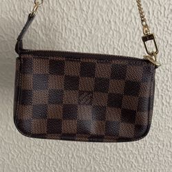 Louis Vuitton Mini Pouchette Damier Ebene 