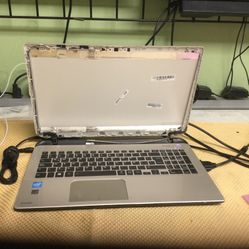 REPARAMOS LAPTOPS CELULARES TABLETAS A PRECIOS CÓMODOS SOMOS GARANTÍA EN TODO TIEMPO. LLÁMENOS  