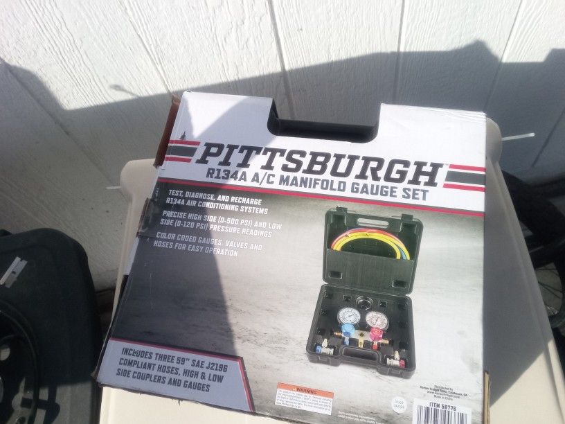 Pittsburgh R134A A/C Manifold Gauge Set