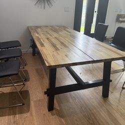 IKEA Dining Table Skogsta