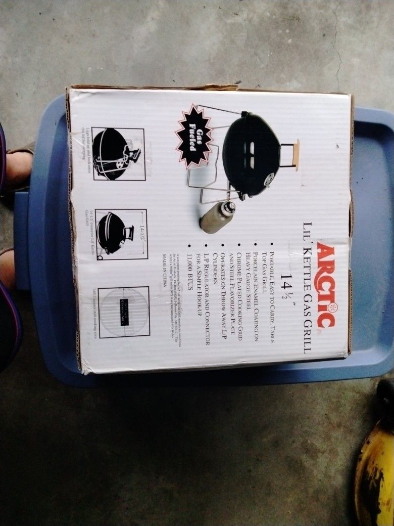 Arctic Little Kettle Gas Grill 14 And 1/2 In