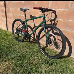 CO -OP REI Large city bike