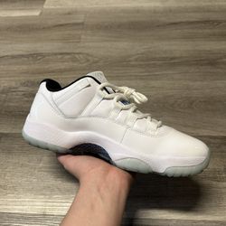 Jordan 11 Retro Lows ‘Legend Blue’ (11 1/2)