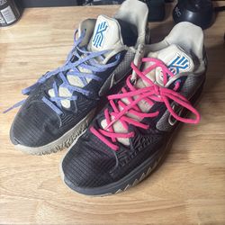 Nike Kyrie 4 Low Mens 10.5