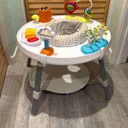  Skip Hop Baby Activity Center