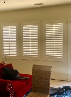Custom Interior Wood Shutters. Install Included. Persianas De Madera. Best Pricing. We Service All of Southern California. 951-573-2560