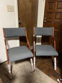 Set of 2 chairs 