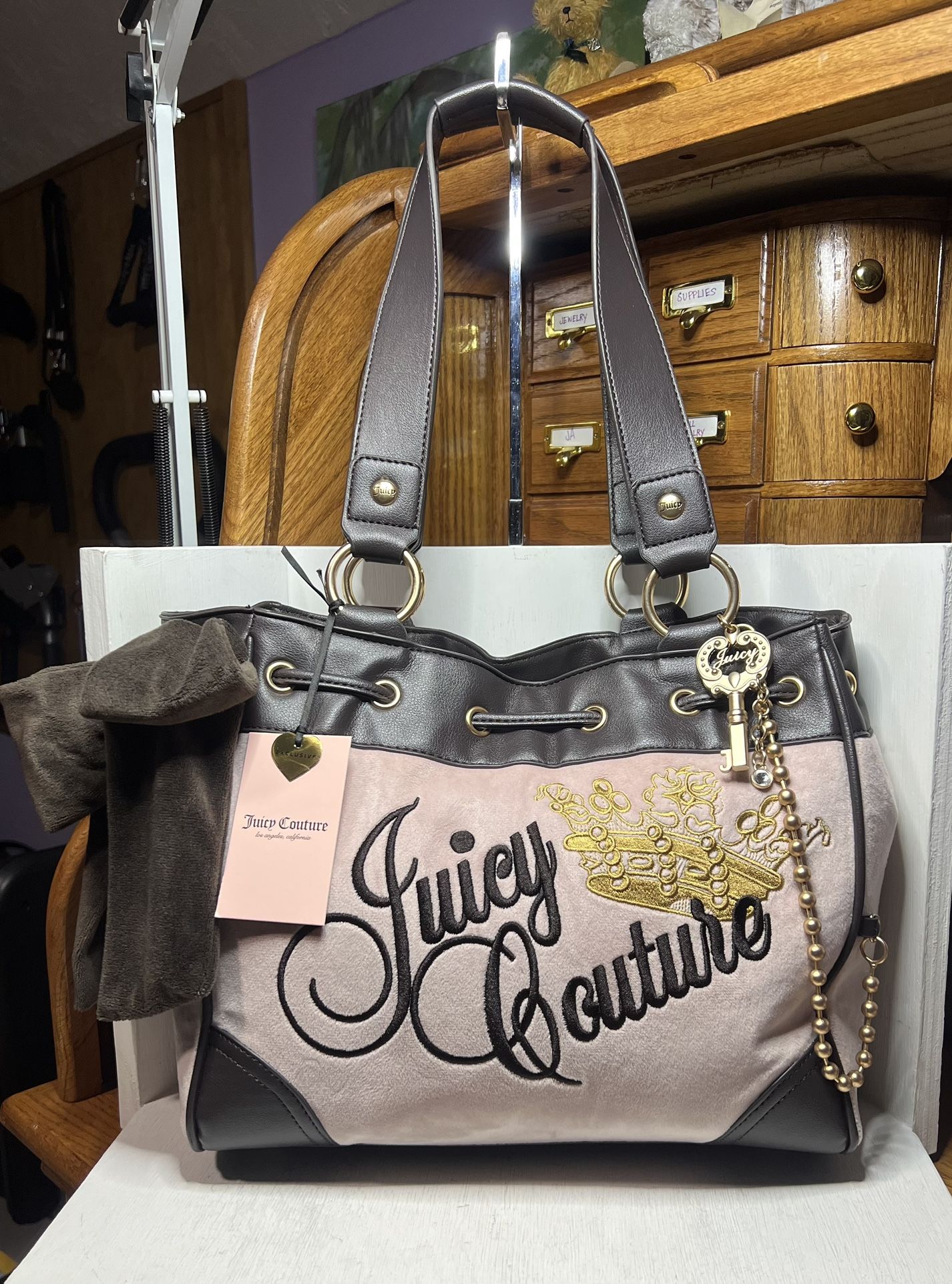 NWT Juicy Couture The Key to Juicy Daydreamer Tote - Dusty Blush/Chocolate