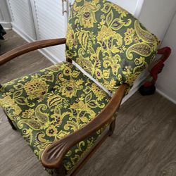 Vintage– Antique Hardwood Chair