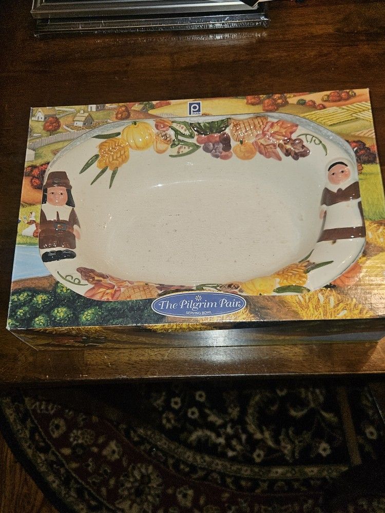 PUBLIX SERVING PLATTER (THE PILGRAM PAIR) COLLECTIBLE