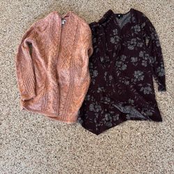 Women’s XS Sweaters Lot Of 2