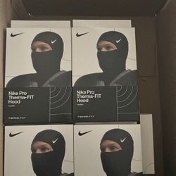 Nike Therma-FIT Mask