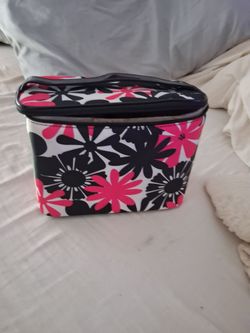 MAKEUP BAG