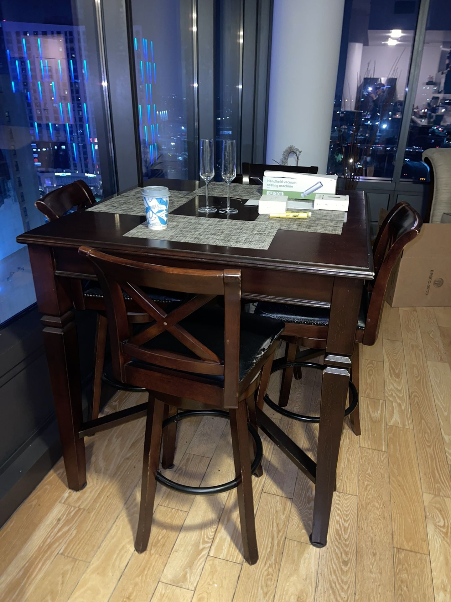 Furniture And Home Decor - For Sale.