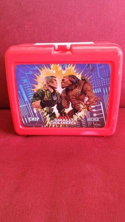Vintage retro 1998 Small soldiers lunch  box with thermos. See our other great vintage art antiques jewelry Sports Furniture comic books fishing lures