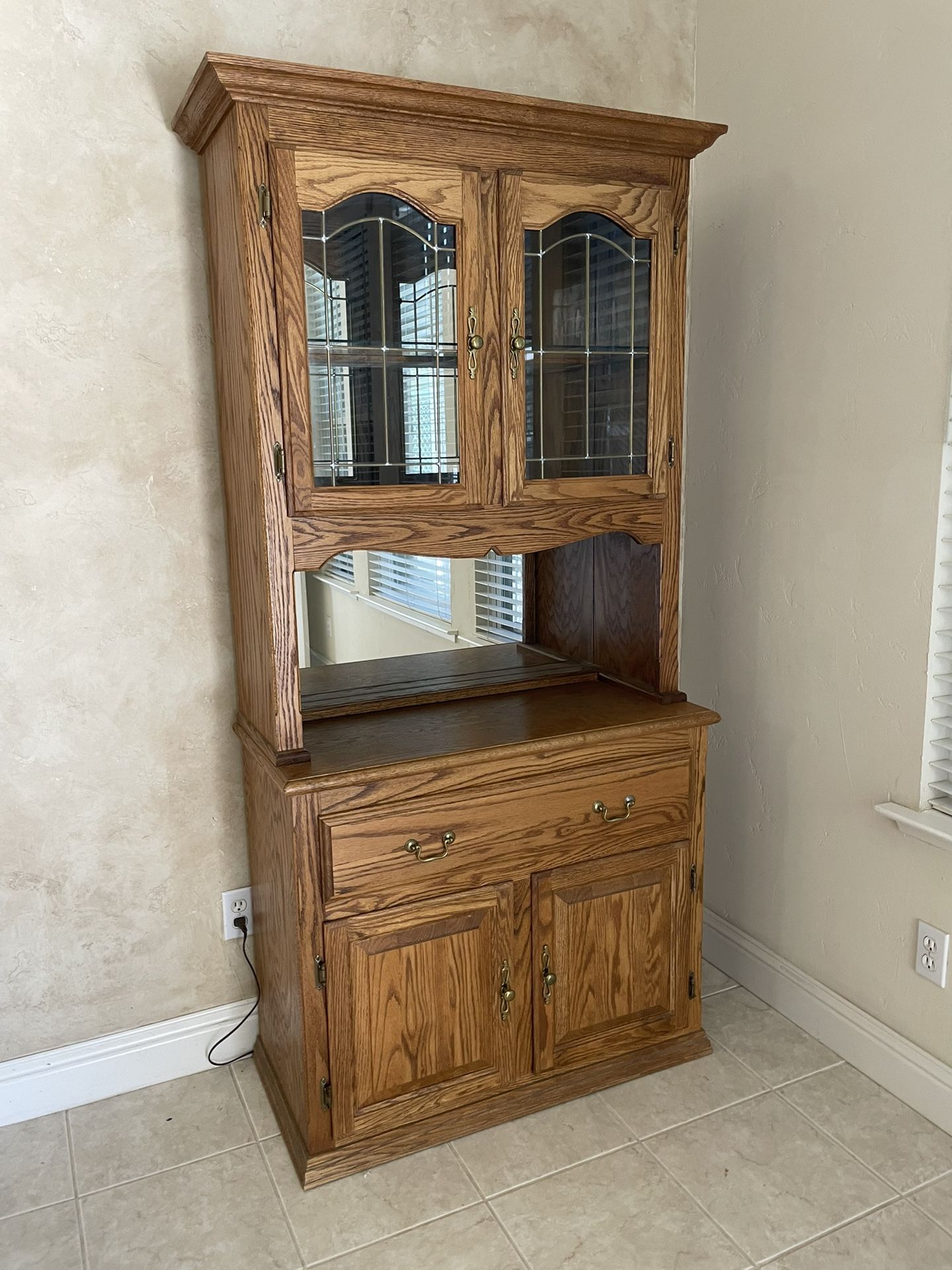 Small China Cabinet Hutch