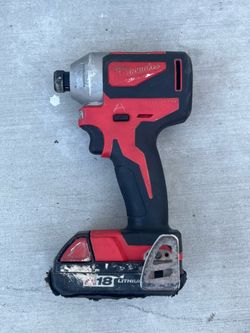 Milwaukee M18 1/4" Compact Brushless Hex Impact Driver with battery