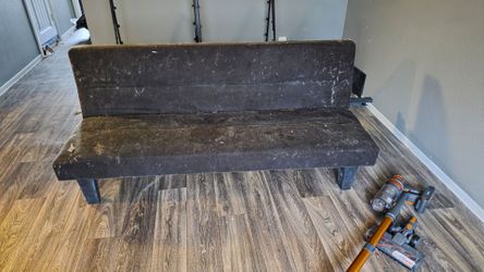 FREE FUTON NEED GONE ASAP