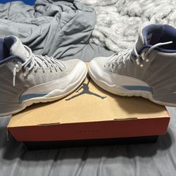 Jordan 12 university Blue 