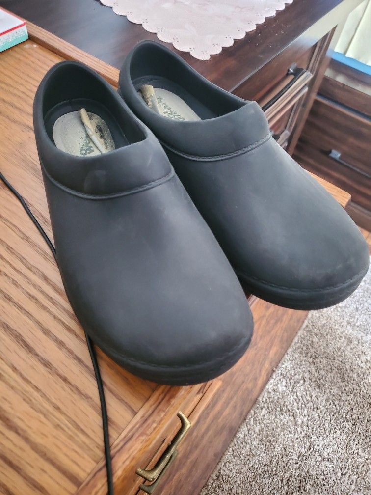 Women LANDAU CLOGS