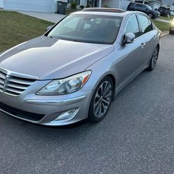 2013 Hyundai Genesis