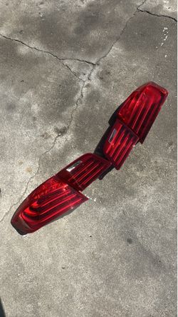 F10 tail lights original