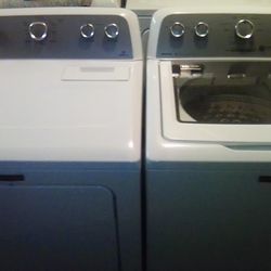Beautiful Newer Maytag Bravos Washer Dryer Electric