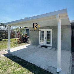 Custom Pergolas, Patio Covers, Decks, Screen Enclosures