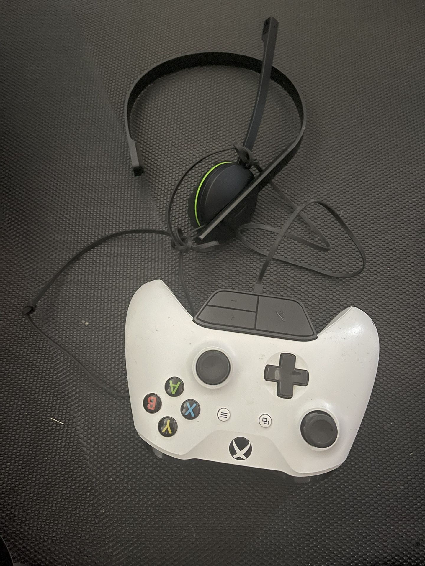 Xbox Wireless Video Gaming Controller: One, S, One X