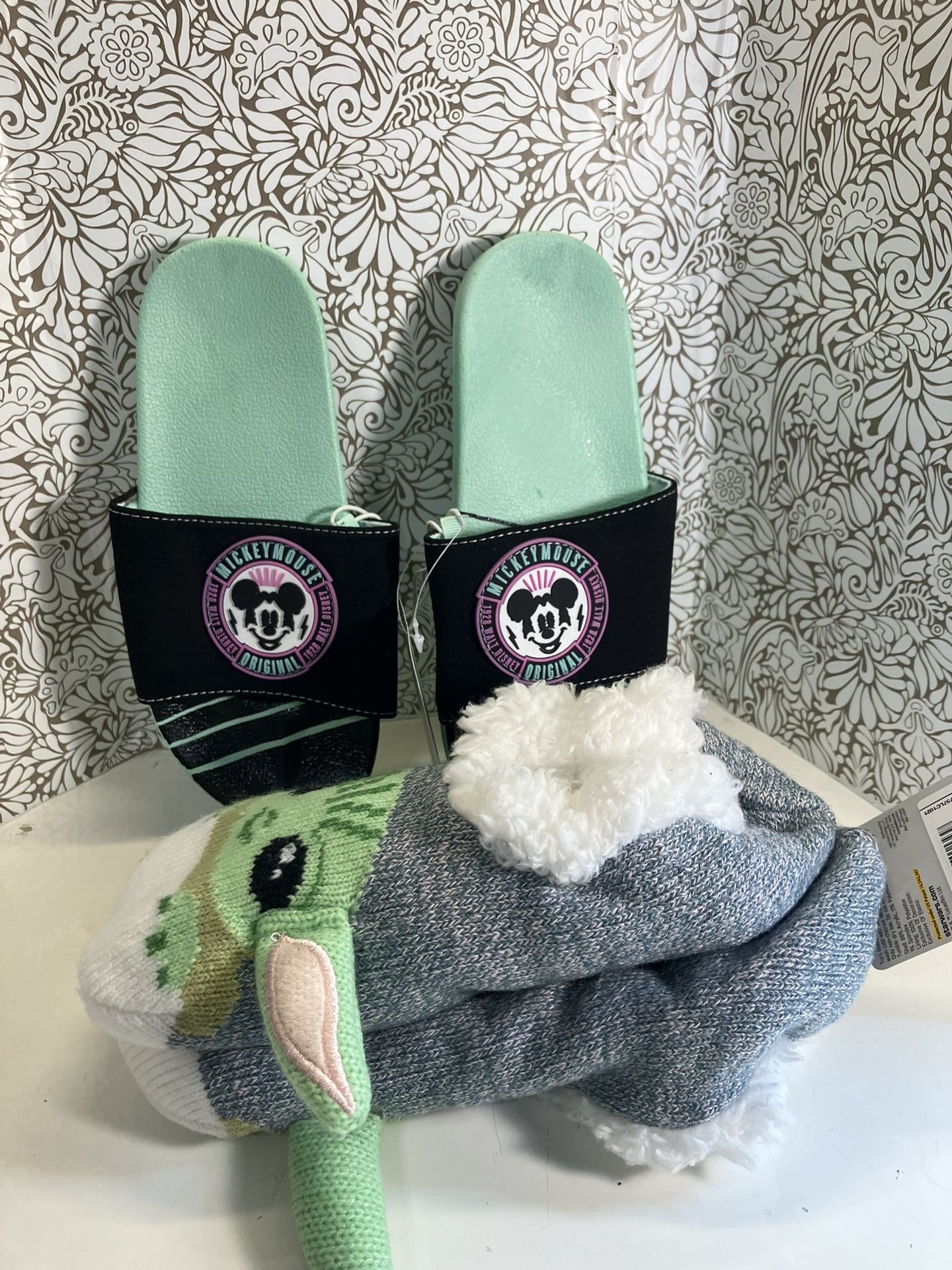 Mikey Mouse 🐭 Sandals 🩴 And Yoda Slipper’s 🌺🧚🏼♀️😊