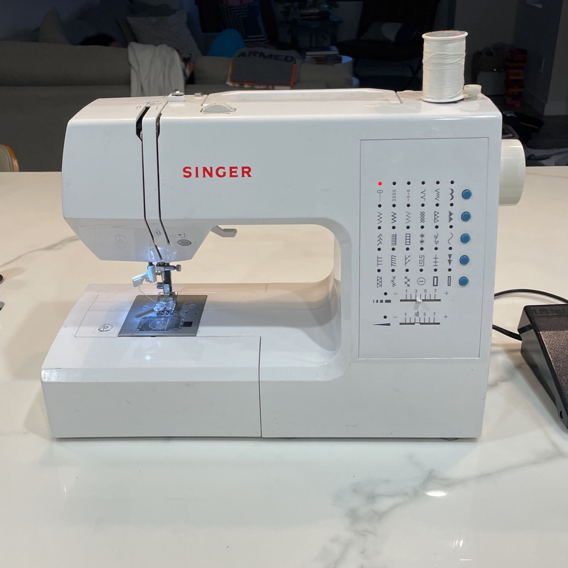Singer Sewing Machine - Model 7442