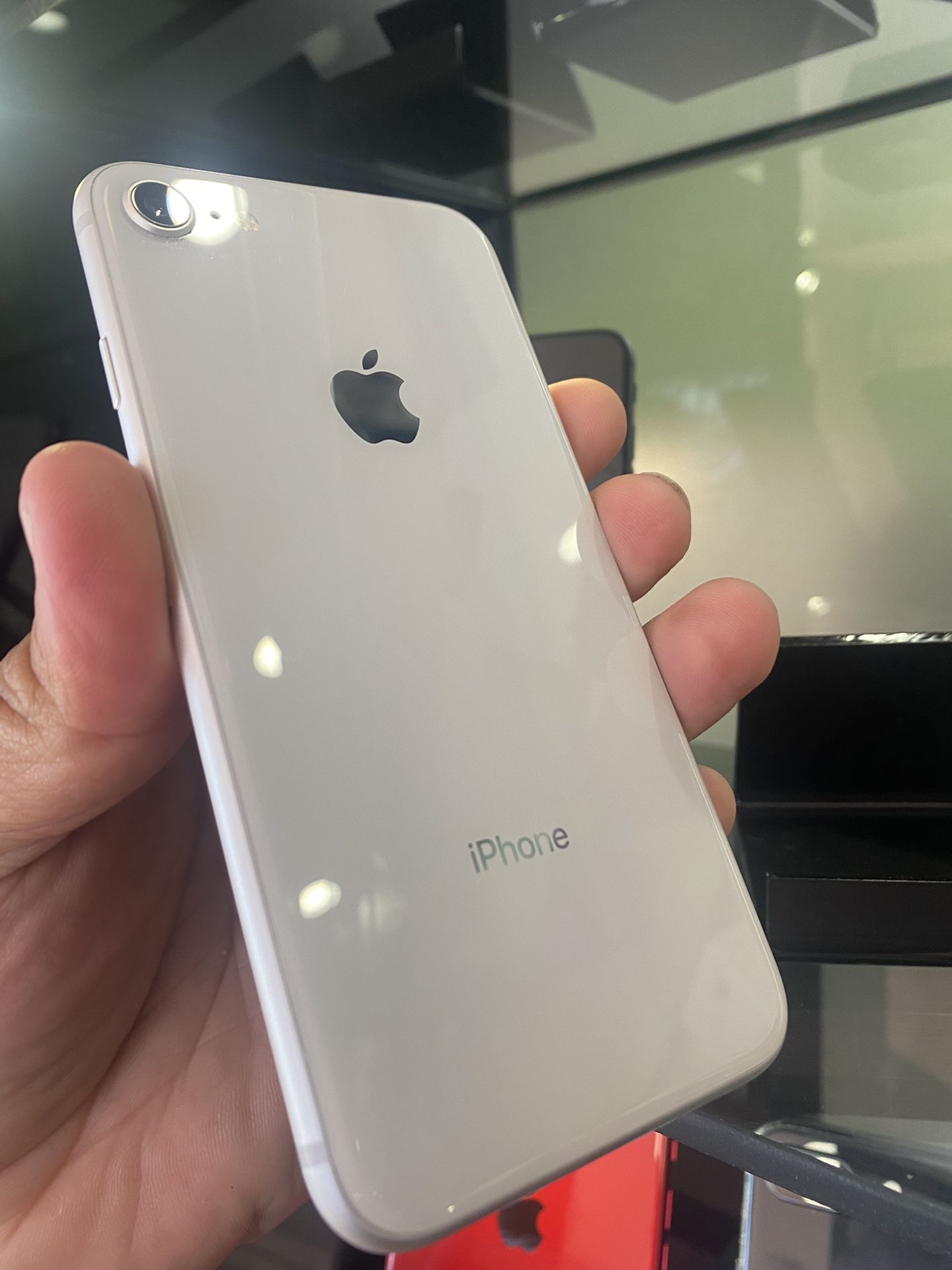 iPhone 8 64gb