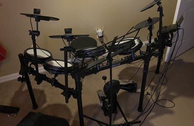 Simmons Titan 50 B-EX Expanded Electronic Drum Kit With Mesh Pads & Bluetooth