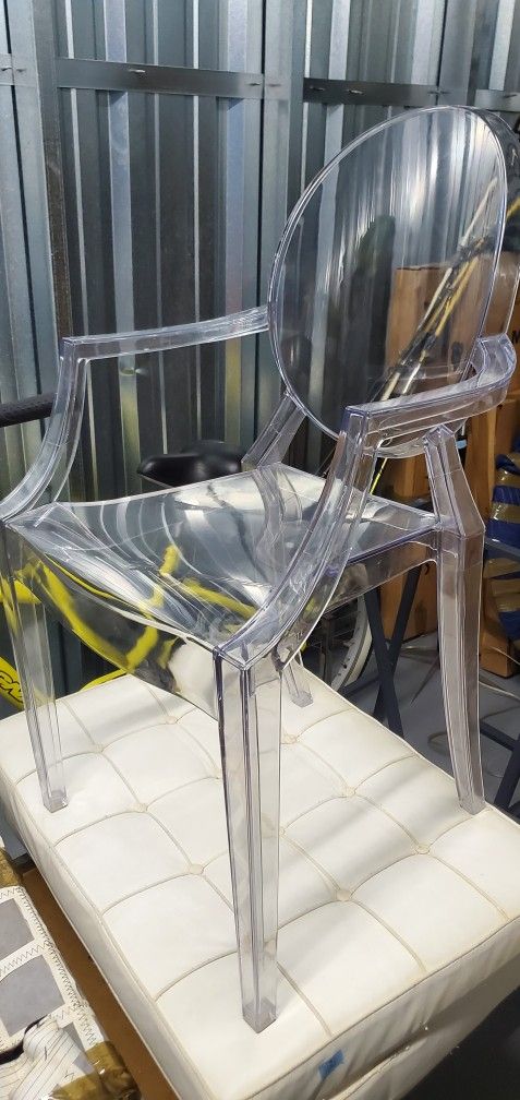Ghost Arm Chairs polycarbonate