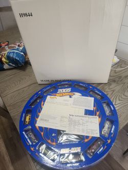 2005 Hotwheels  TH  10th anniversary