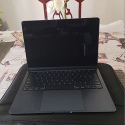 MacBook Air M2