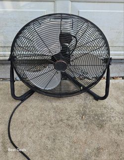 18" metal fan