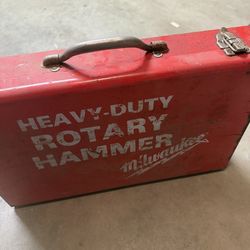 Milwaukee Falcón rotary hammer drill