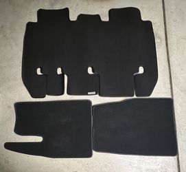 Brand New 2025 Tesla Model X Floor Mat  - 5 seater (Original Genuine From Tesla)