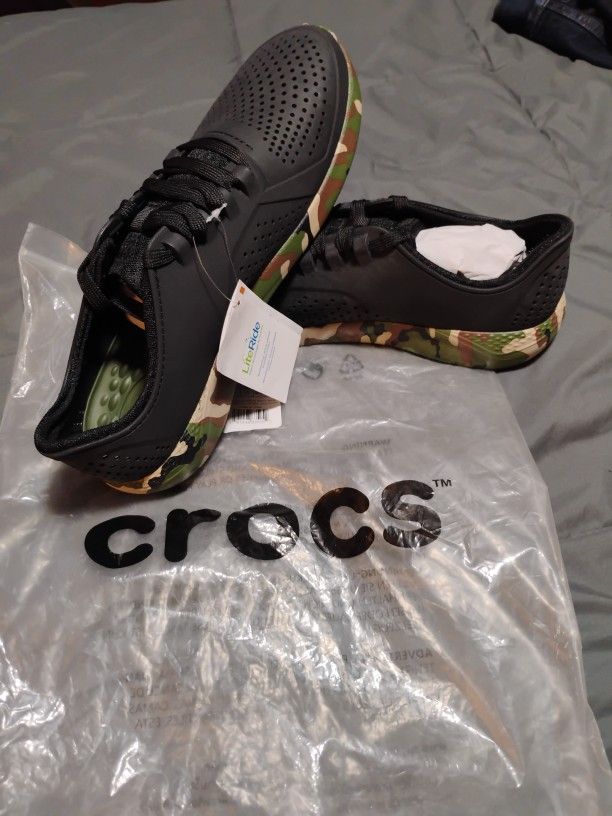 New - CROCS Sports Shoes Men Size 12