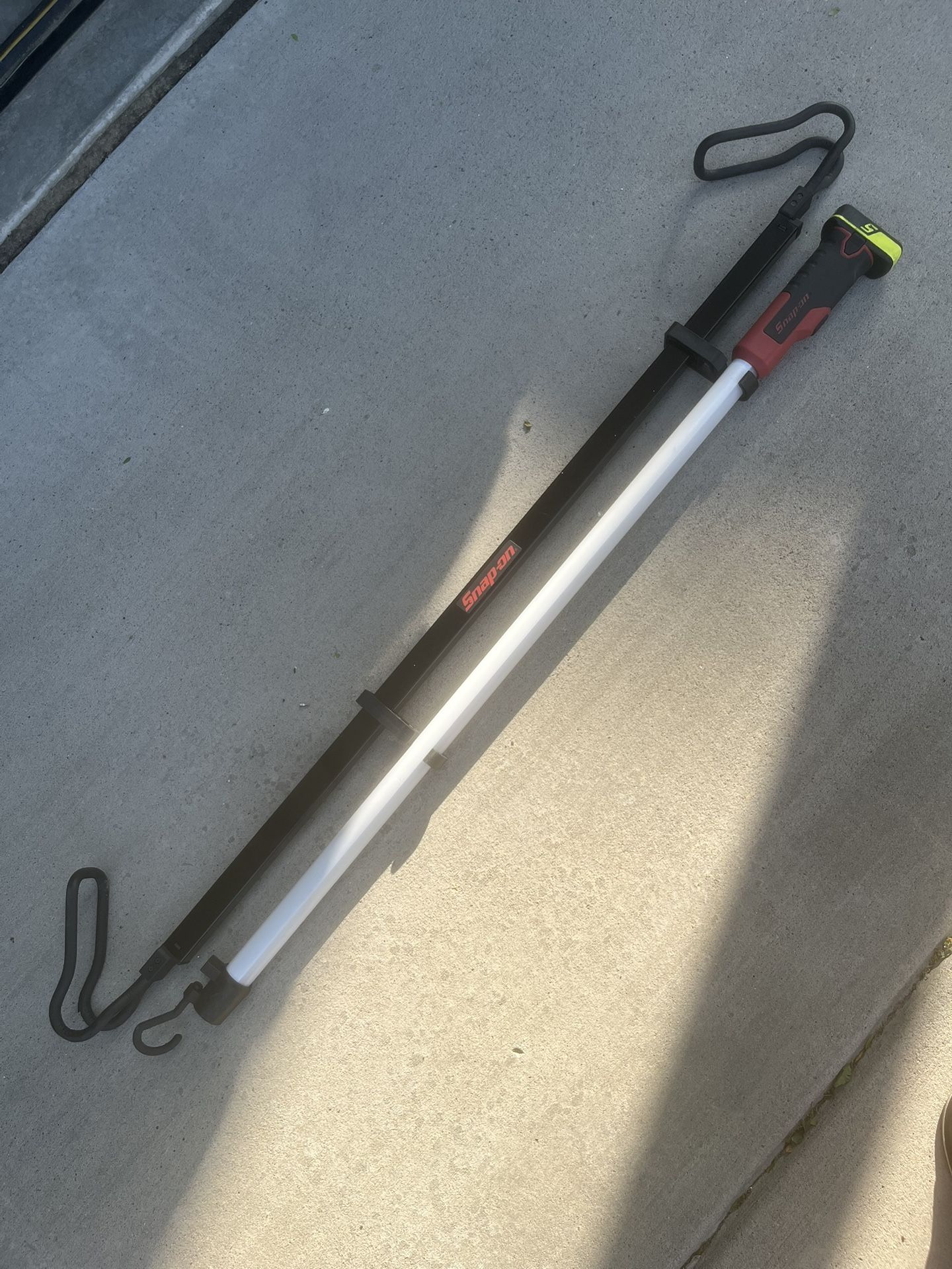 Snap-On Lumen Cordless Under Hood Light And Battery