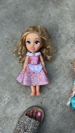 Three Disney princesses Three Disney princesses