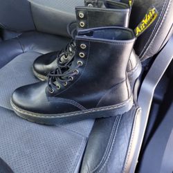 Doc Martens Size 9 New