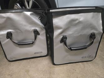 2 Ortlieb Bike Panniers