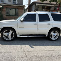 2005 Cadillac Escalade
